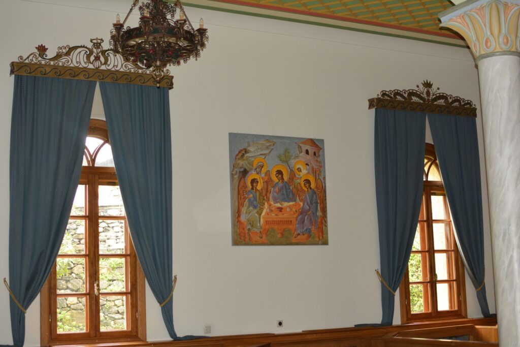 Monastery Μansion - Doors Windows-004