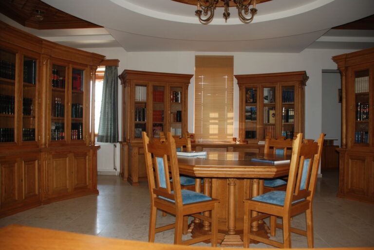 Woodcarved Furniture