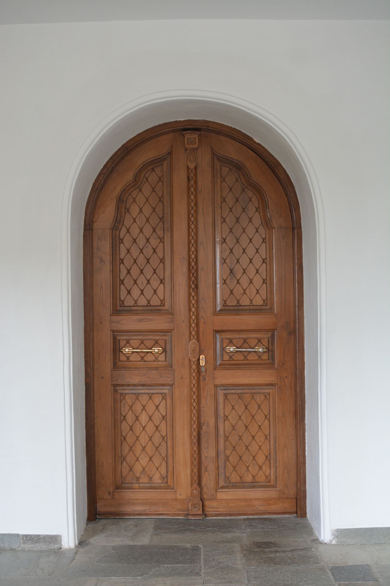 Woodcarved doors windows Woodcarved doors windows