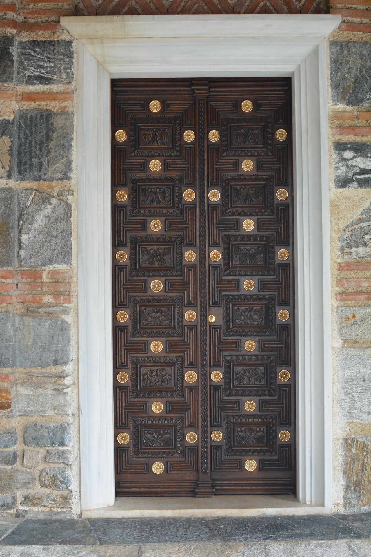 Woodcarved doors windows Woodcarved doors windows