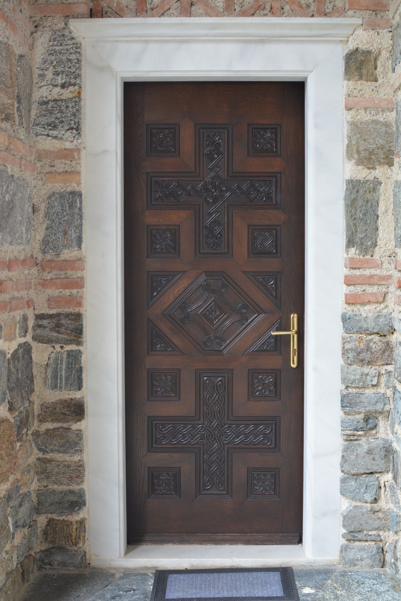 Woodcarved doors windows Woodcarved doors windows