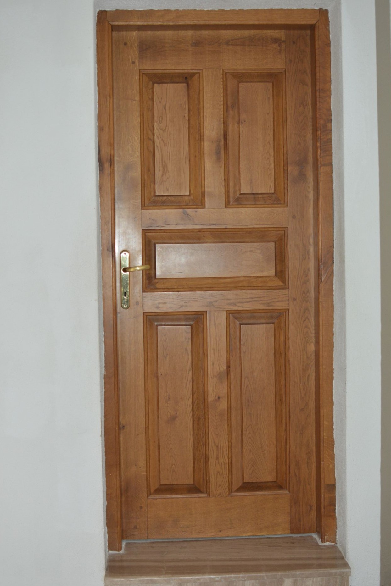 Woodcarved doors windows Woodcarved doors windows