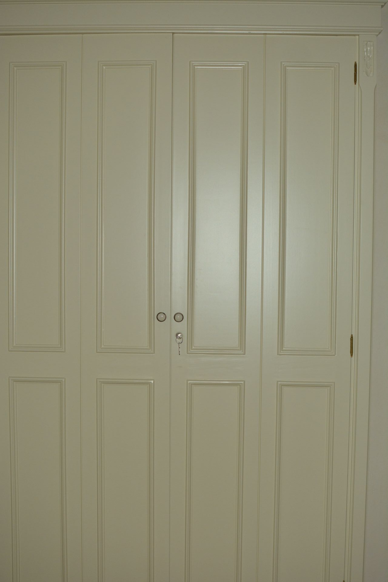 Woodcarved doors windows Woodcarved doors windows